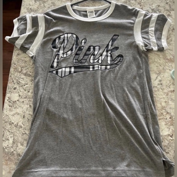 VS PINK Ringer Tee Gray With Black And White Plaid Logo Small - Picture 2 of 7